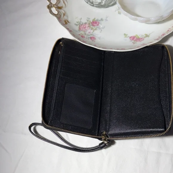 Coach Black Leather Wristlet wallet - Picture 4 of 6